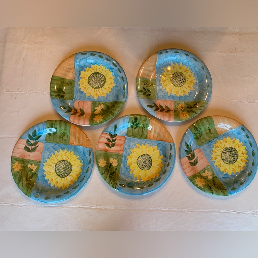 5 Desert Flower Dinner Plates by Tabletops Unlimited
